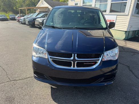 Used 2014 Dodge Grand Caravan SE w/ Quick Order Package 29E SE FWD image 4