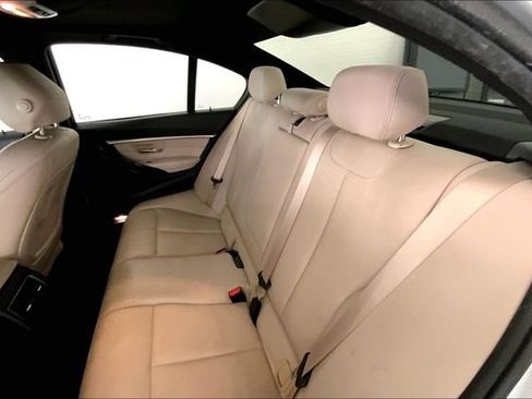 Used 2018 BMW 330e w/ Convenience Package RWD image 12