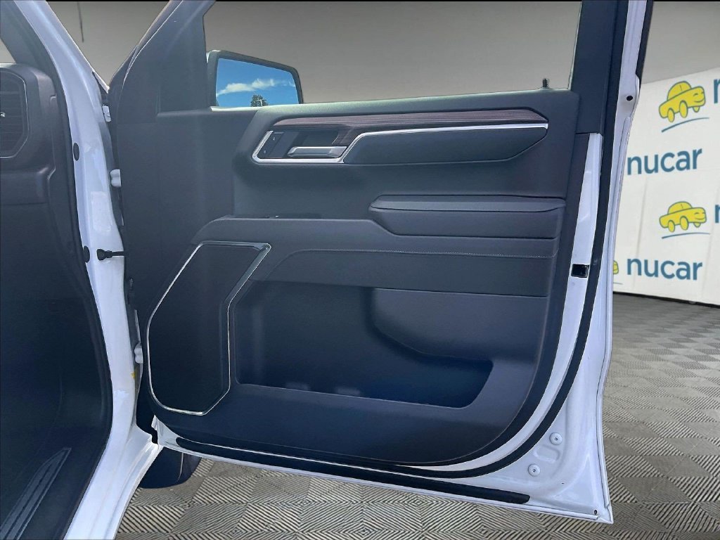 Used 2026 Chevrolet Silverado 1500 LT AWD/4WD image 12