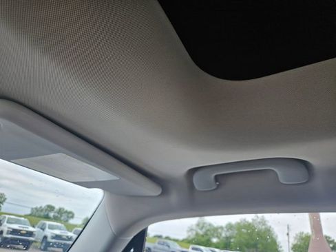 Used 2016 Jeep Renegade Limited AWD/4WD image 21