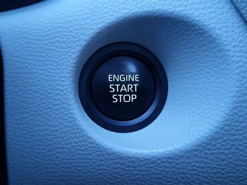 Used 2024 Toyota Corolla Cross LE w/ Moonroof Package image 24