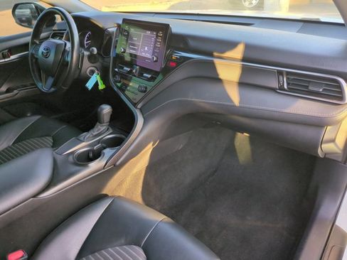 Used 2021 Toyota Camry SE image 22