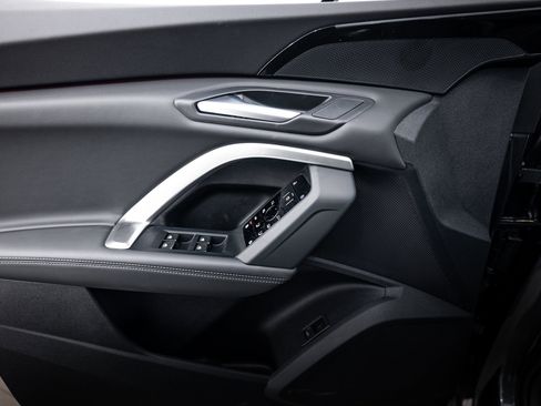 New 2025 Audi Q5 Premium image 13