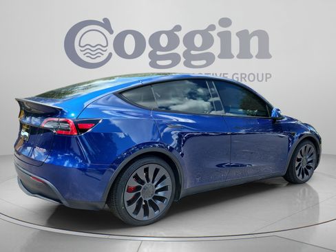 Used 2024 Tesla Model Y Performance AWD/4WD image 10