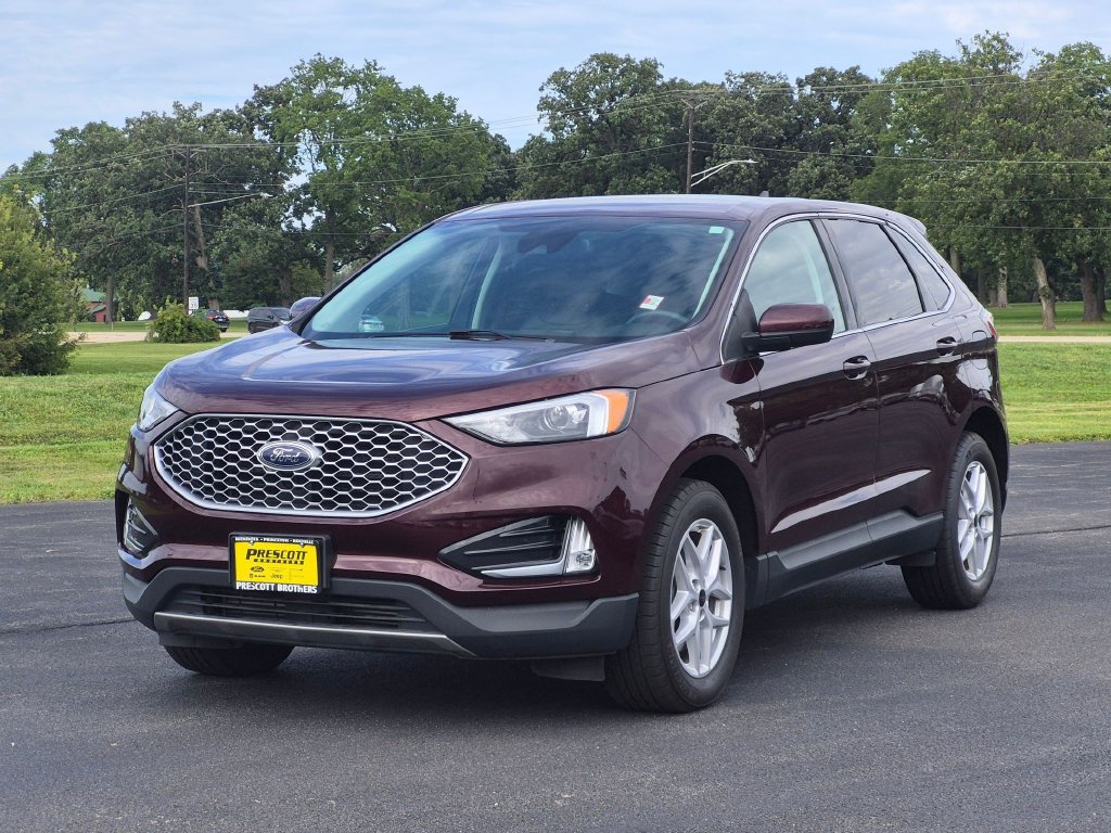 Used 2023 Ford Edge SEL w/ Convenience Package AWD/4WD image 3