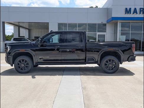 Used 2024 GMC Sierra 2500 AT4 w/ AT4 Premium Plus Package AWD/4WD image 9