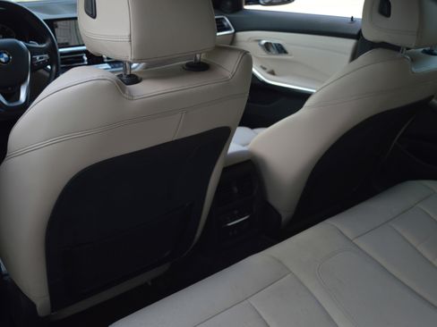 Used 2019 BMW 330i Sedan w/ Premium Package image 28