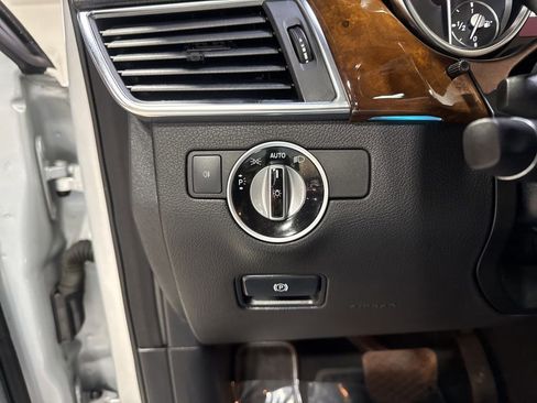 Used 2013 Mercedes-Benz GL 450 4MATIC image 14