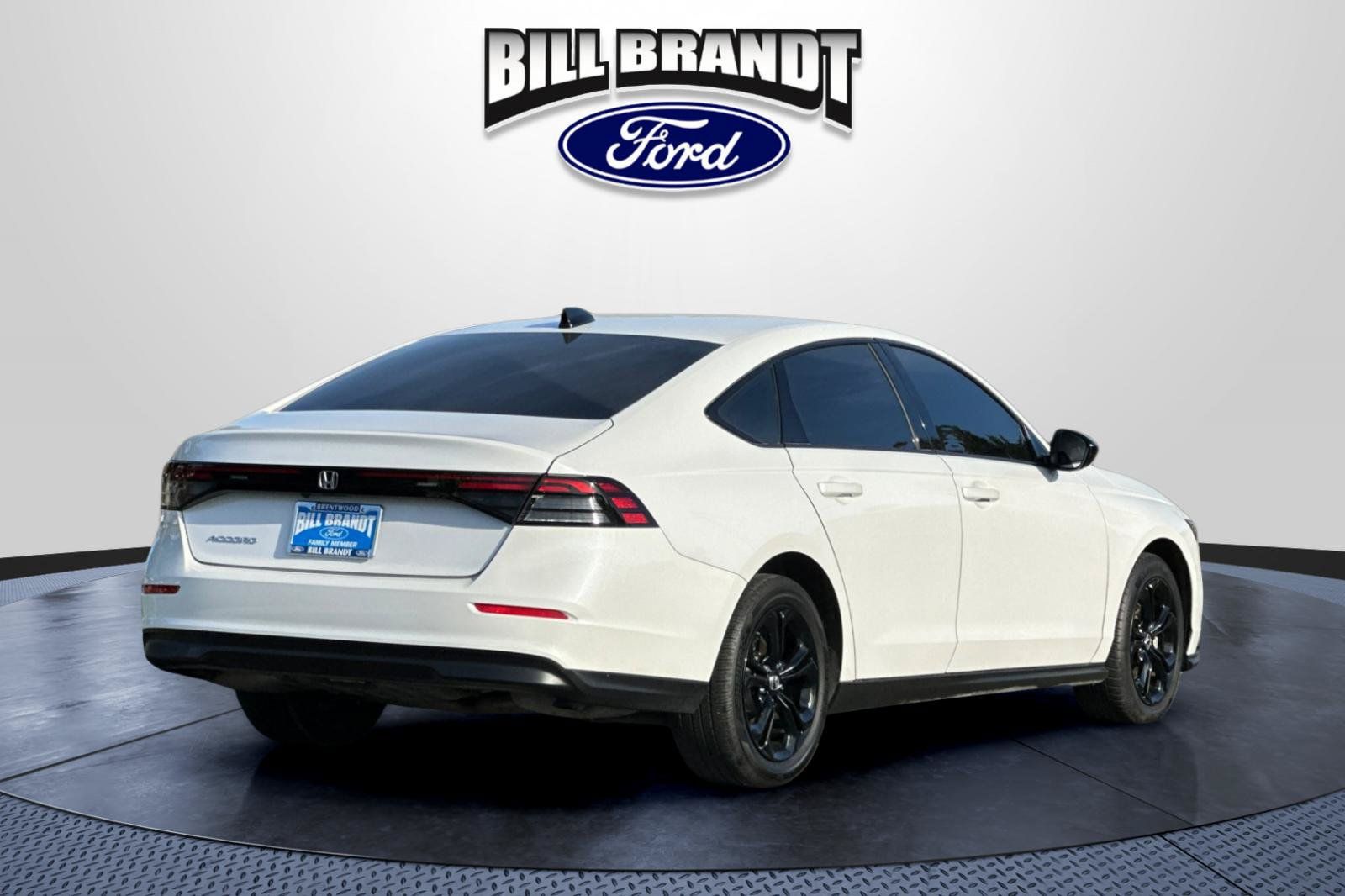 Used 2025 Honda Accord SE image 3