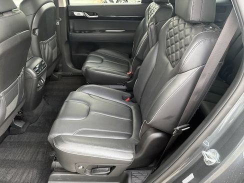 Used 2021 Hyundai Palisade Limited FWD image 21