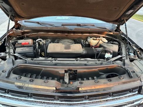 Used 2023 Chevrolet Tahoe LT image 25