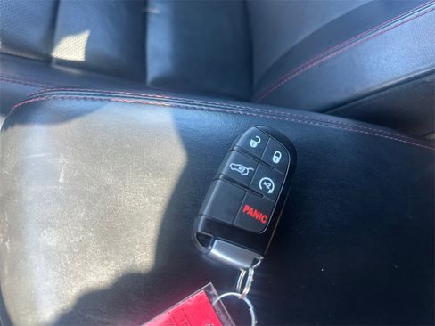 Used 2024 Dodge Durango GT image 33