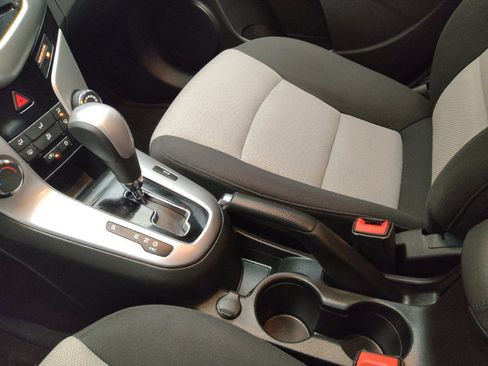 Used 2016 Chevrolet Cruze LS image 26