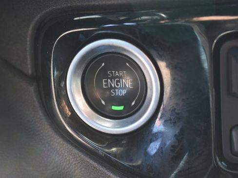 Used 2024 Chevrolet Silverado 2500 LT image 29