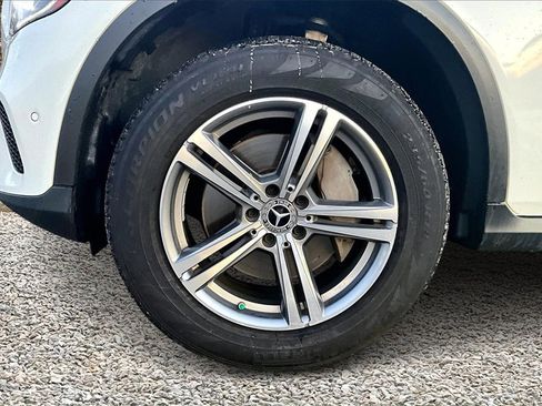 Used 2021 Mercedes-Benz GLC 300 4MATIC image 8