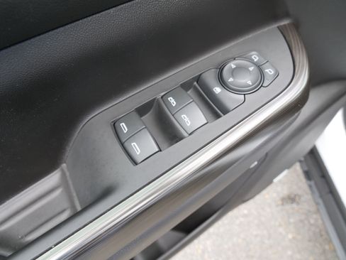 Used 2023 GMC Acadia SLT w/ Elevation Edition image 19