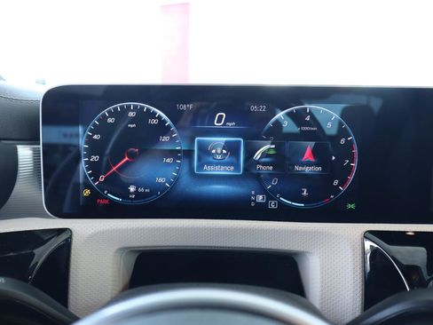 Used 2020 Mercedes-Benz CLA 250 image 24