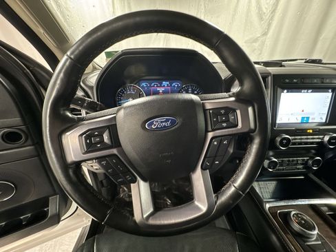 Used 2019 Ford Expedition Max Platinum image 15