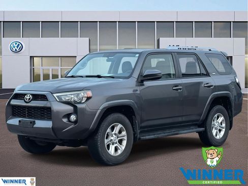 Used 2017 Toyota 4Runner SR5 image 1