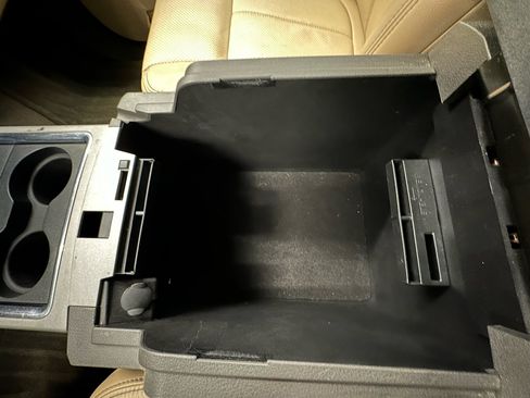 Used 2014 Ford F350 Lariat w/ Lariat Interior Package image 48