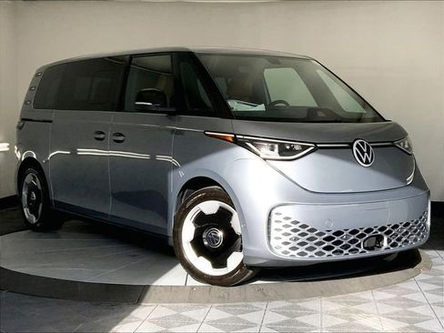 New 2025 Volkswagen ID. Buzz Pro S Plus RWD image 4