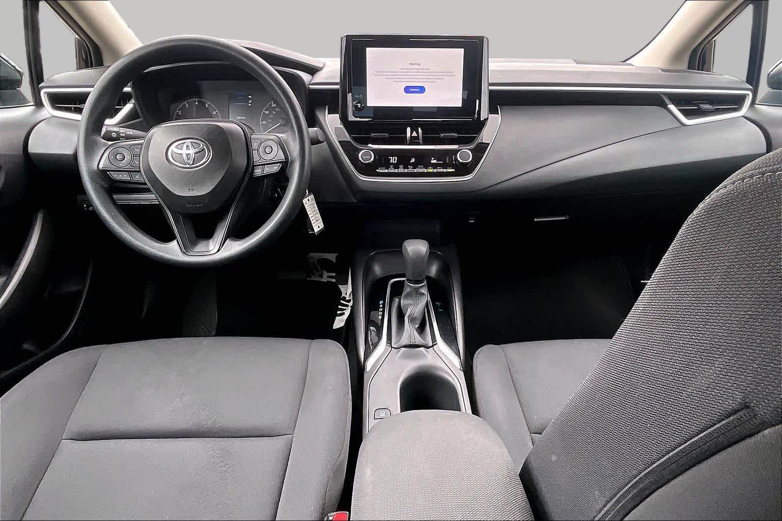 Used 2025 Toyota Corolla LE FWD image 15