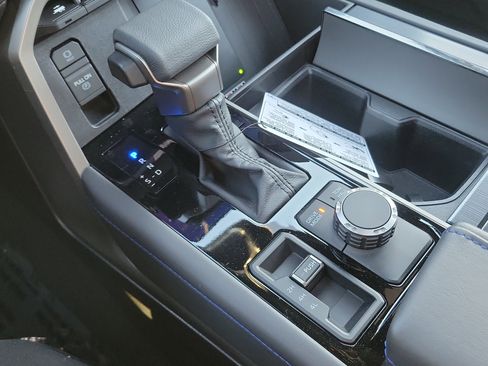 New 2026 Toyota Sequoia Platinum image 28