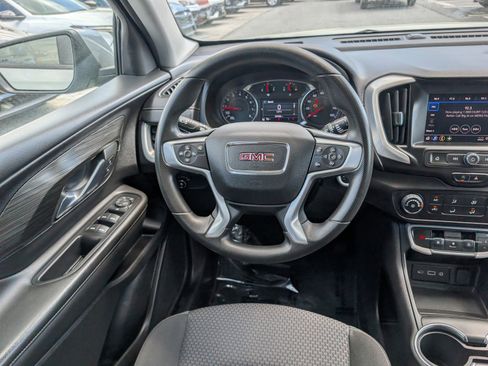 Used 2024 GMC Terrain SLE image 16