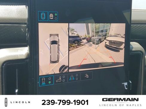 Used 2025 GMC Yukon XL AT4 w/ AT4 Premium Package AWD/4WD image 27