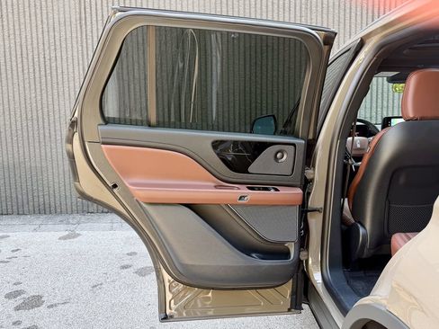 New 2026 Lincoln Aviator Reserve AWD/4WD image 20
