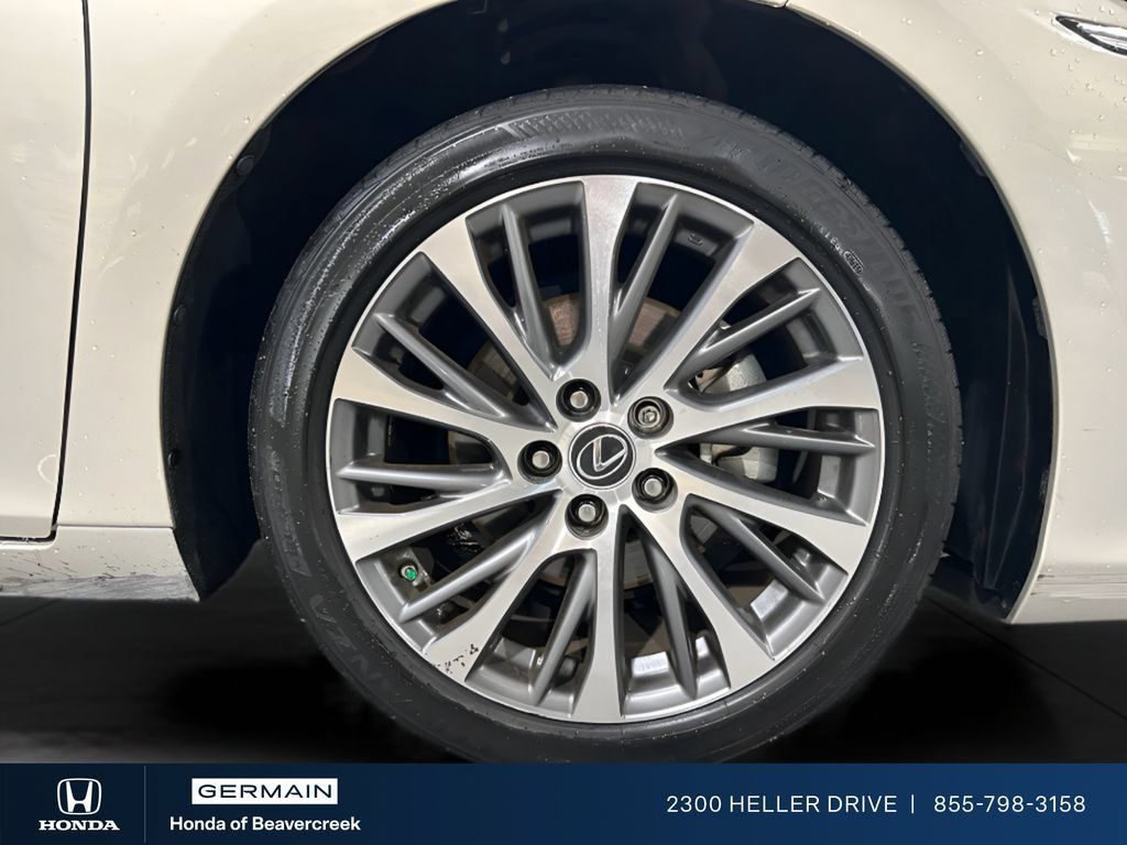 Used 2019 Lexus ES 350 w/ Premium Package FWD image 12