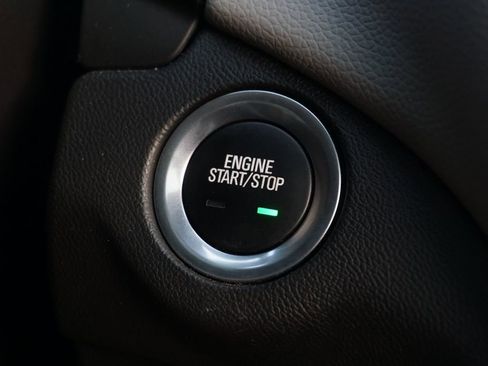 Used 2024 Chevrolet Equinox LT FWD image 17