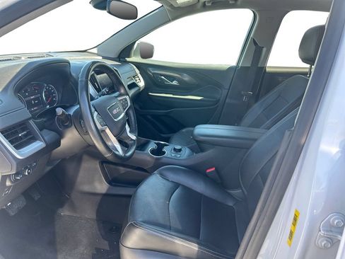 Used 2024 GMC Terrain SLT AWD/4WD image 15