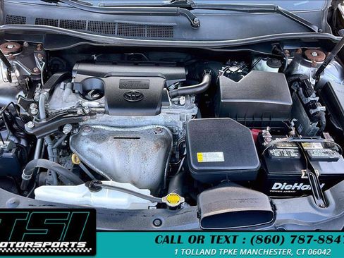 Used 2016 Toyota Camry XSE w/ Moonroof Package image 10