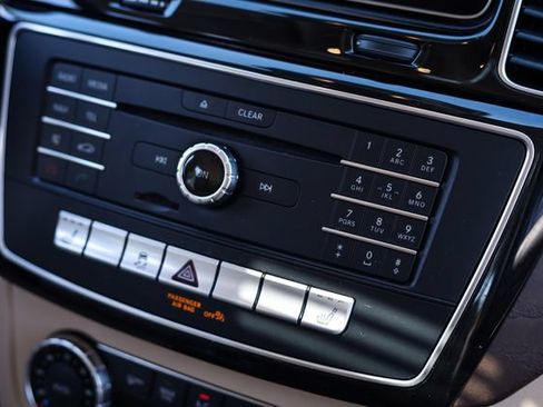 Used 2018 Mercedes-Benz GLE 350 4MATIC image 35