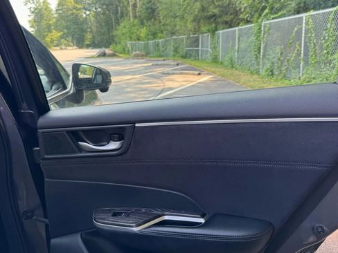 Used 2018 Honda Clarity Touring image 15