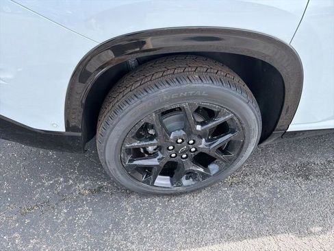 New 2026 Chevrolet Traverse RS image 17