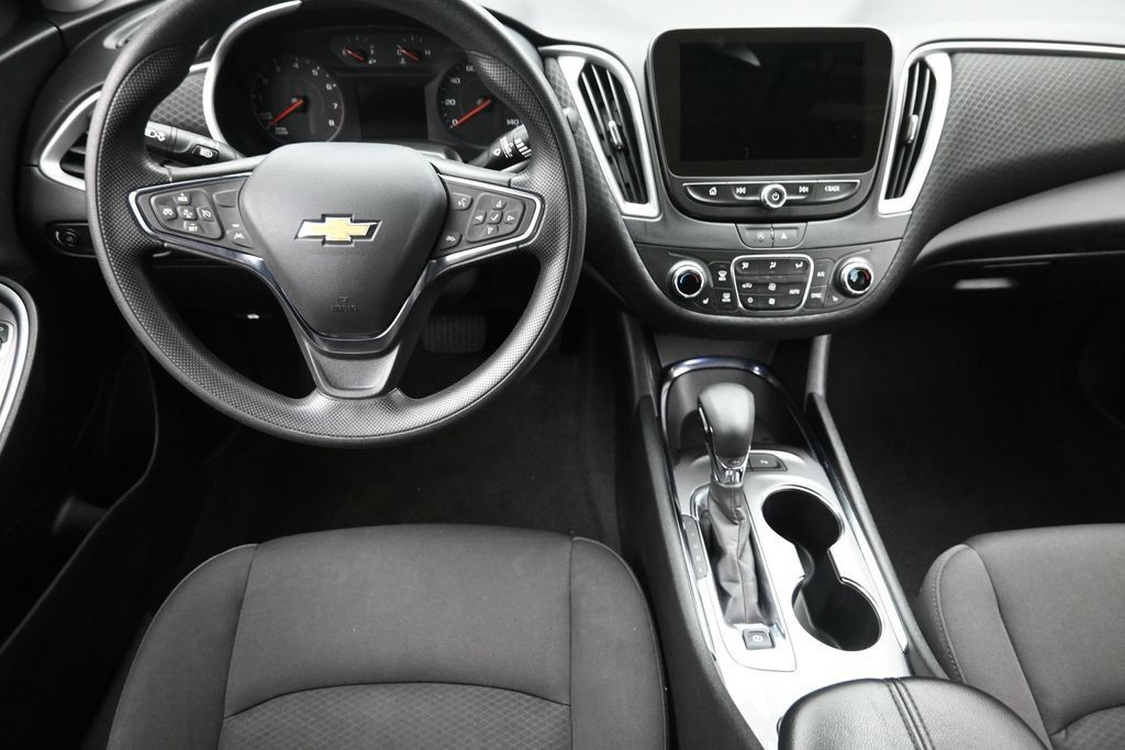 Used 2024 Chevrolet Malibu LT FWD image 14