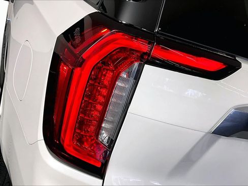 Certified 2023 GMC Yukon XL Denali AWD/4WD image 55