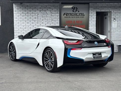 Used 2019 BMW i8 Coupe AWD/4WD image 24