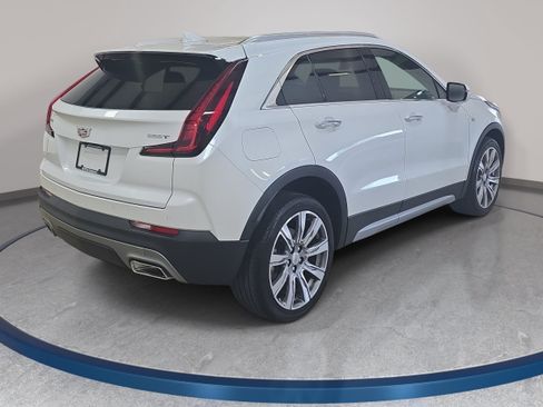 Used 2023 Cadillac XT4 Premium Luxury w/ Enhanced Visibility Package FWD image 6