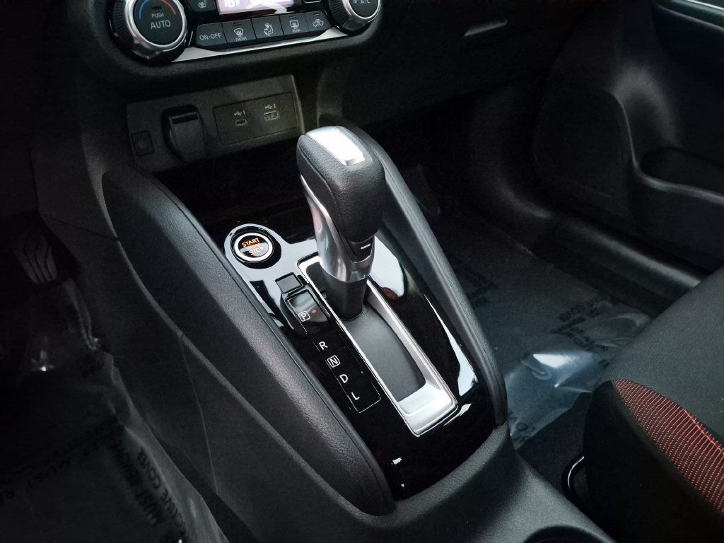 Certified 2025 Nissan Versa SR FWD image 23