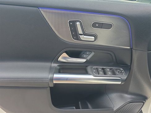 Used 2022 Mercedes-Benz GLA 250 image 23