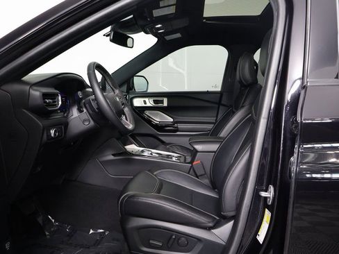 Used 2022 Ford Explorer ST w/ Equipment Group 401A image 10