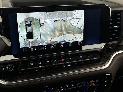 Used 2025 Chevrolet Silverado 3500 LTZ w/ LTZ Convenience Package image 20