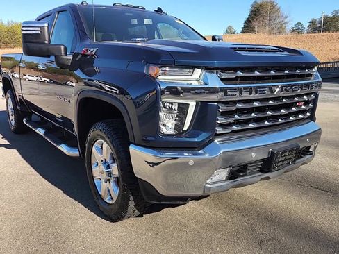 Used 2023 Chevrolet Silverado 2500 LTZ w/ LTZ Plus Package image 14