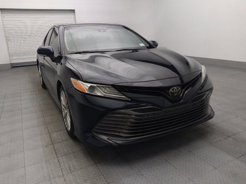 Used 2018 Toyota Camry XLE FWD image 14