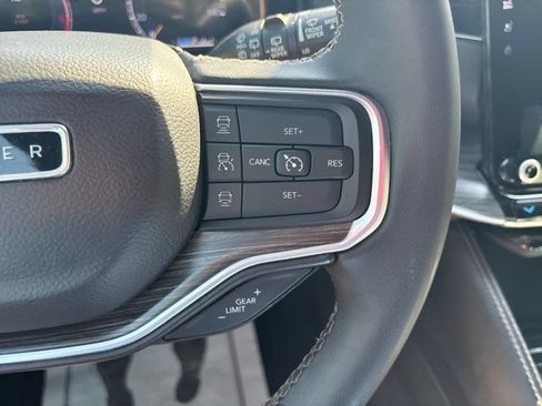 Used 2024 Jeep Wagoneer Series II w/ Flexible Seating Group RWD image 50