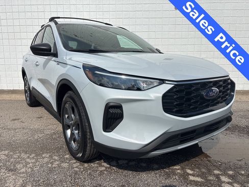 New 2025 Ford Escape ST-Line w/ Equipment Group 301A image 3