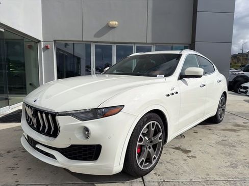Certified 2023 Maserati Levante GT AWD/4WD image 4